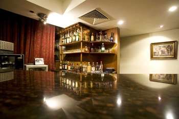 Hotel Bar